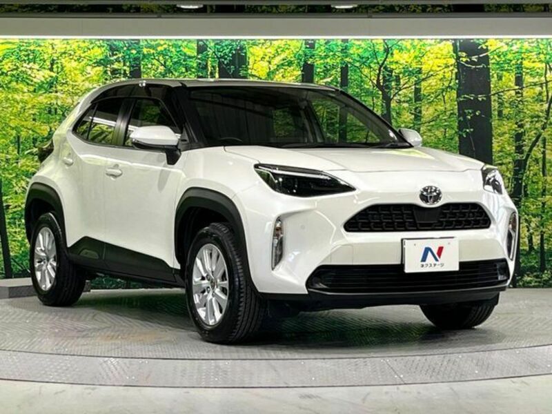 YARIS CROSS