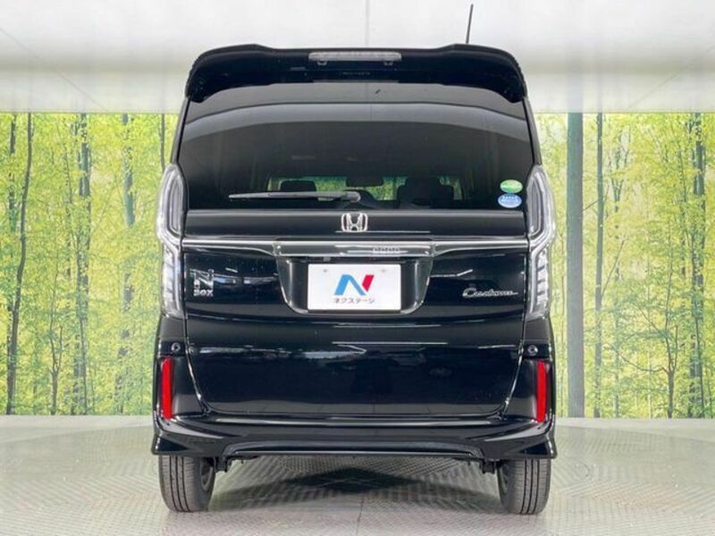 N BOX CUSTOM