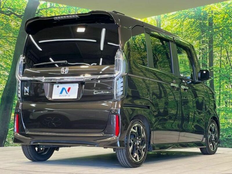 N BOX CUSTOM