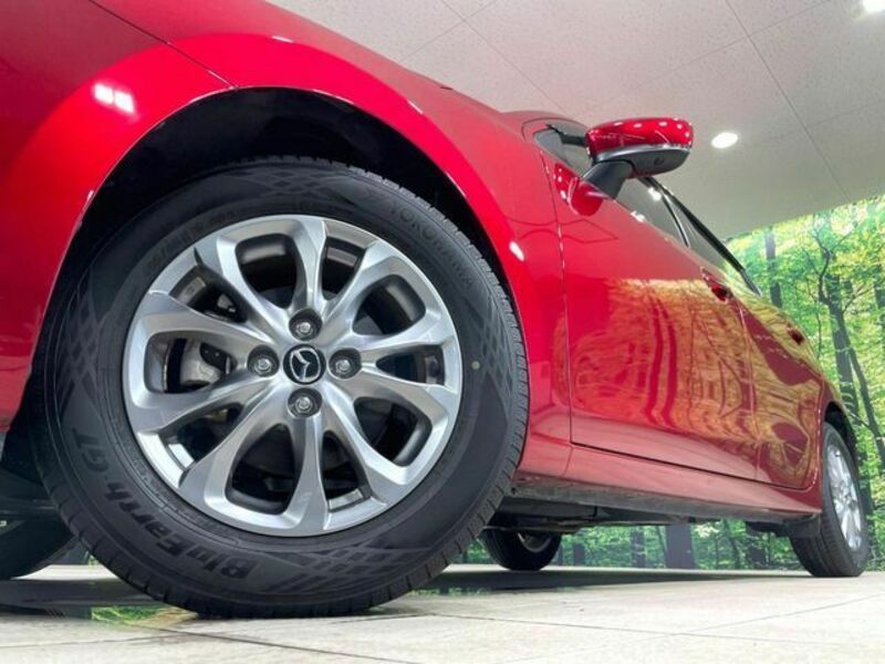 MAZDA2