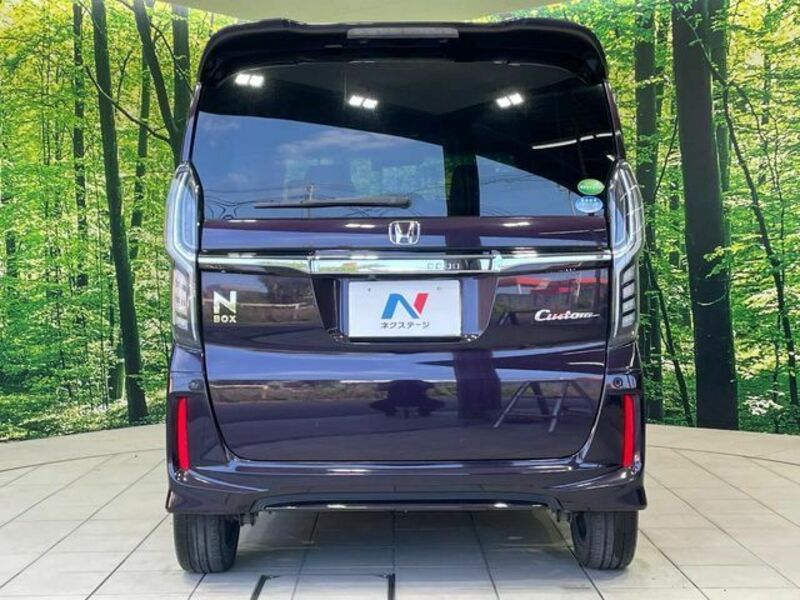 N BOX CUSTOM
