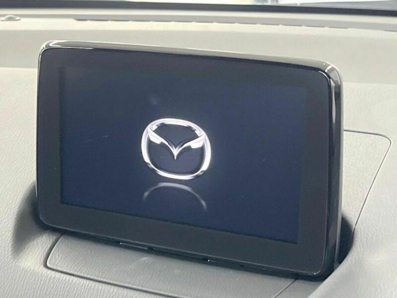 MAZDA2