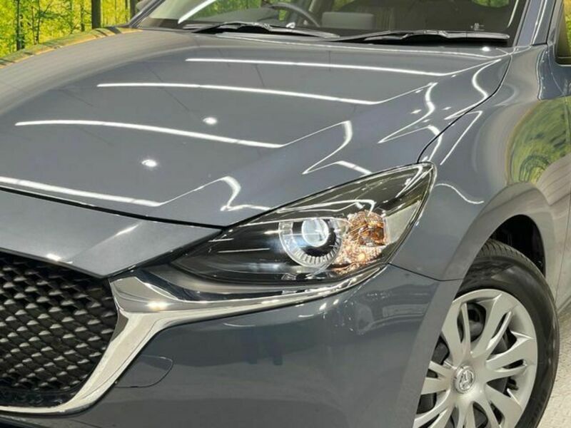 MAZDA2