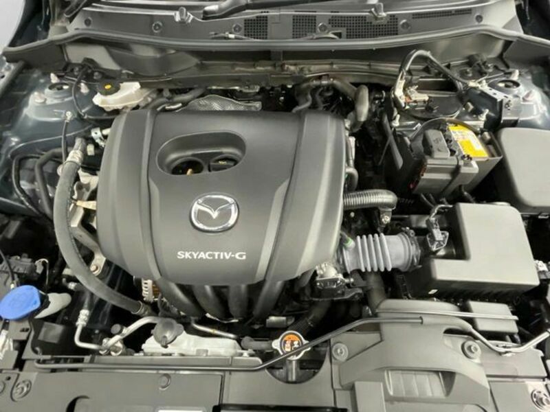 MAZDA2