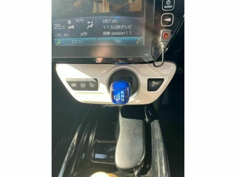 PRIUS PHV