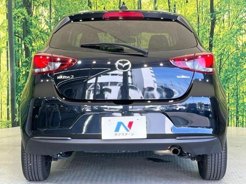 MAZDA2