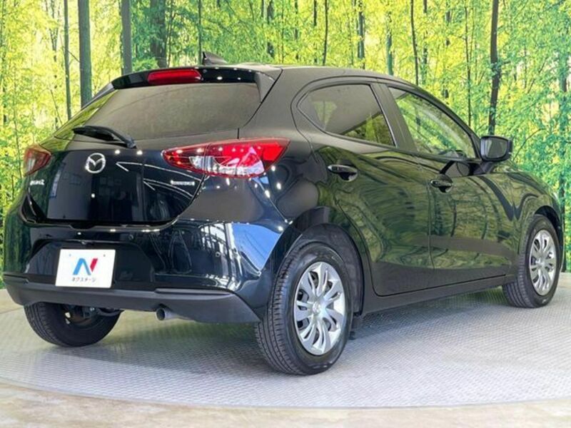 MAZDA2