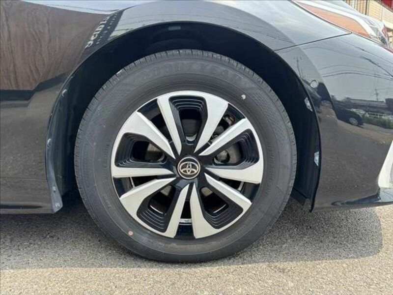 PRIUS PHV