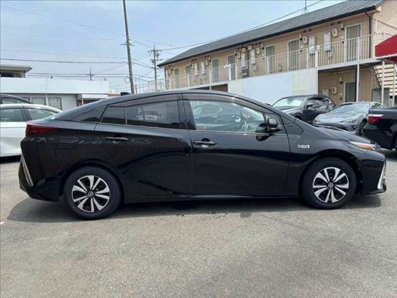 PRIUS PHV