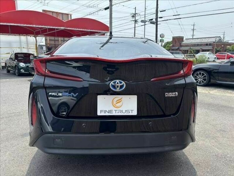 PRIUS PHV