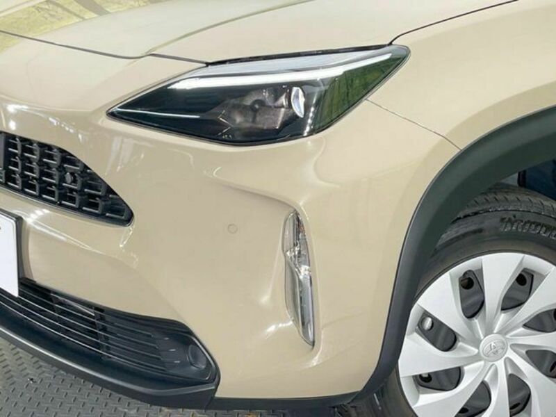 YARIS CROSS