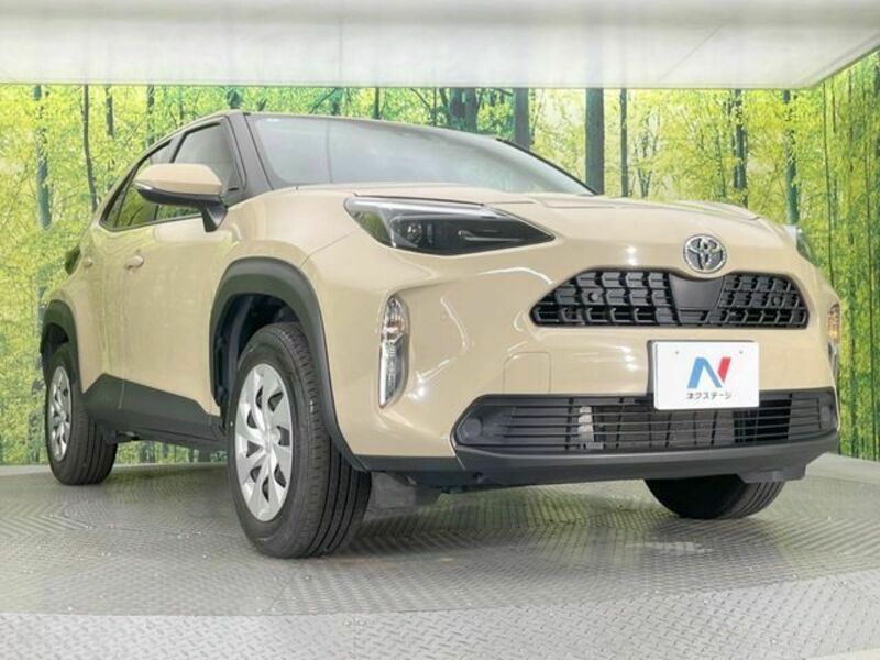 YARIS CROSS