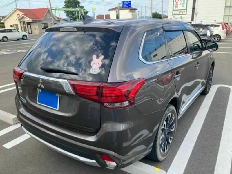 OUTLANDER PHEV