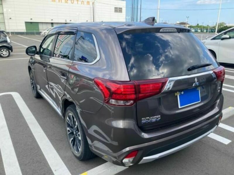 OUTLANDER PHEV