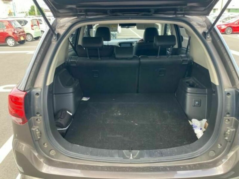 OUTLANDER PHEV