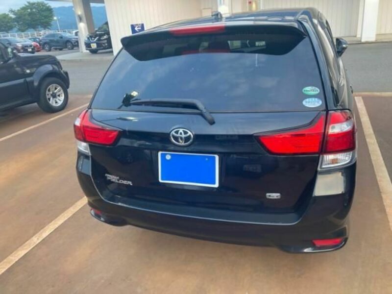 COROLLA FIELDER