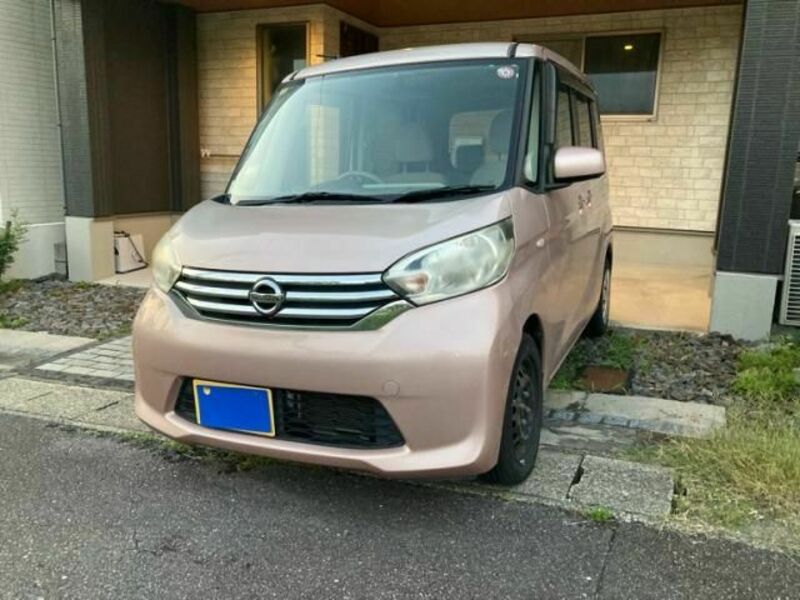 NISSAN DAYZ ROOX