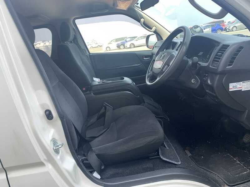 HIACE VAN