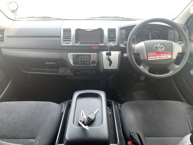HIACE VAN