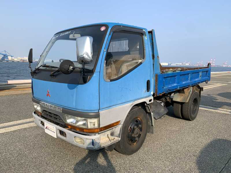 MITSUBISHI CANTER