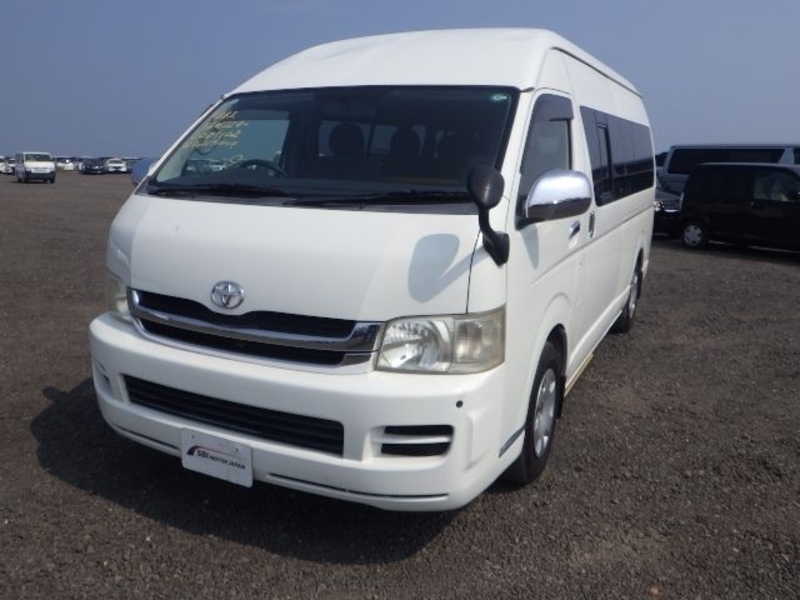 TOYOTA HIACE Wagon