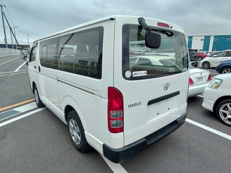 HIACE VAN