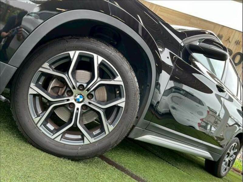 X1