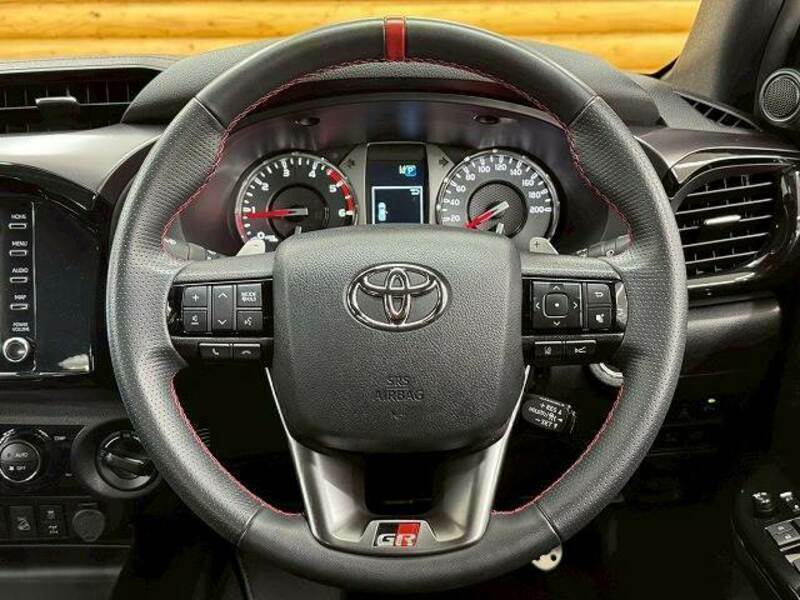 HILUX