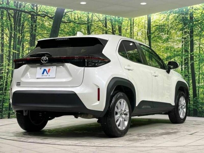 YARIS CROSS