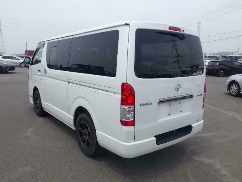 HIACE