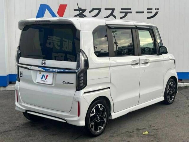 N BOX CUSTOM