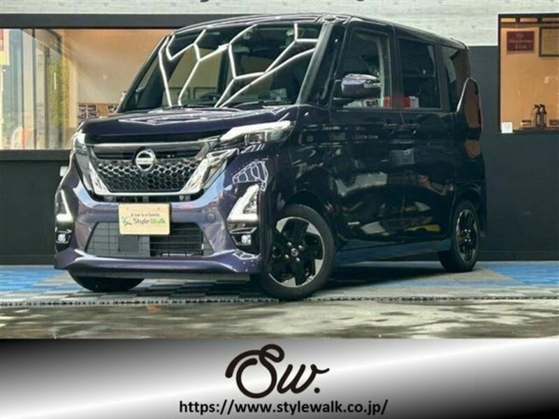 NISSAN ROOX