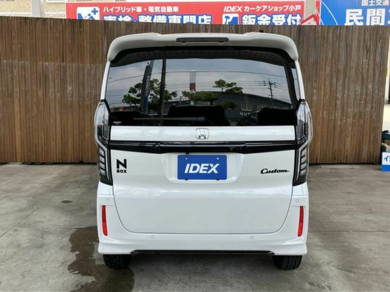 N BOX CUSTOM