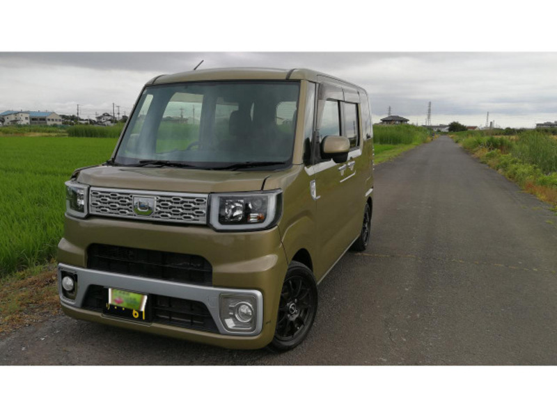 DAIHATSU WAKE