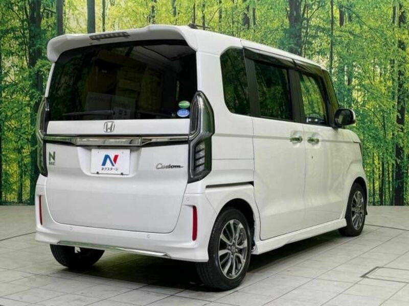 N BOX CUSTOM