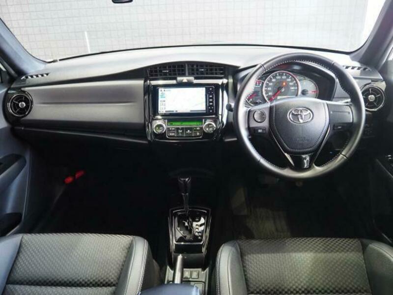 COROLLA FIELDER