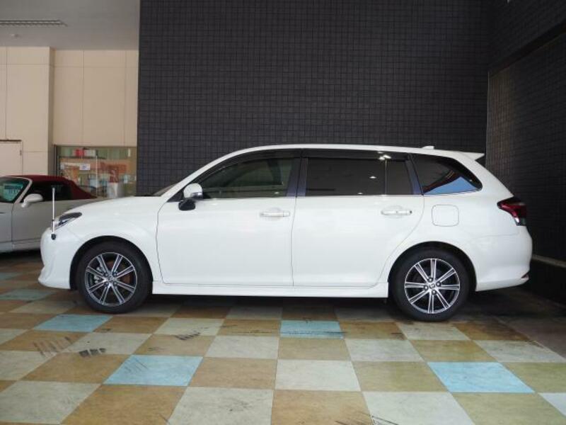 COROLLA FIELDER