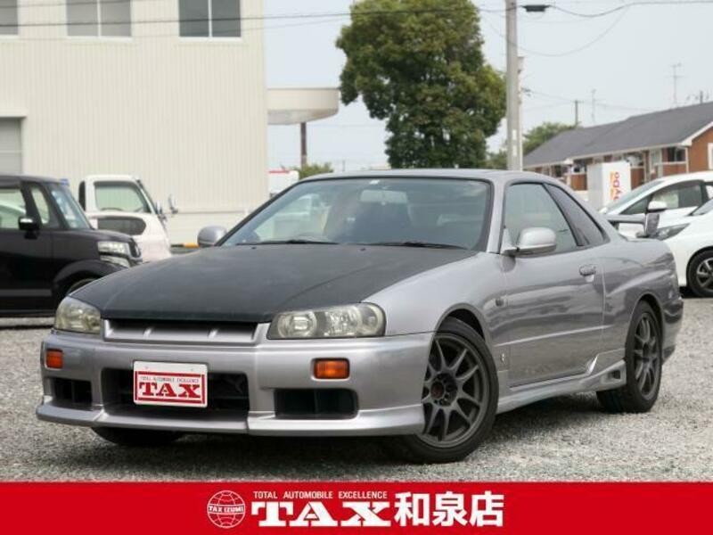 NISSAN SKYLINE