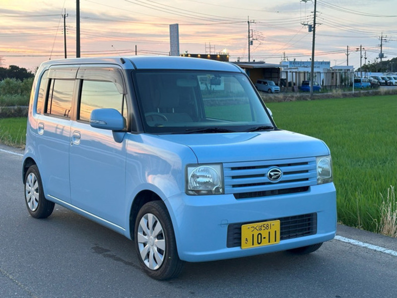 DAIHATSU MOVE CONTE