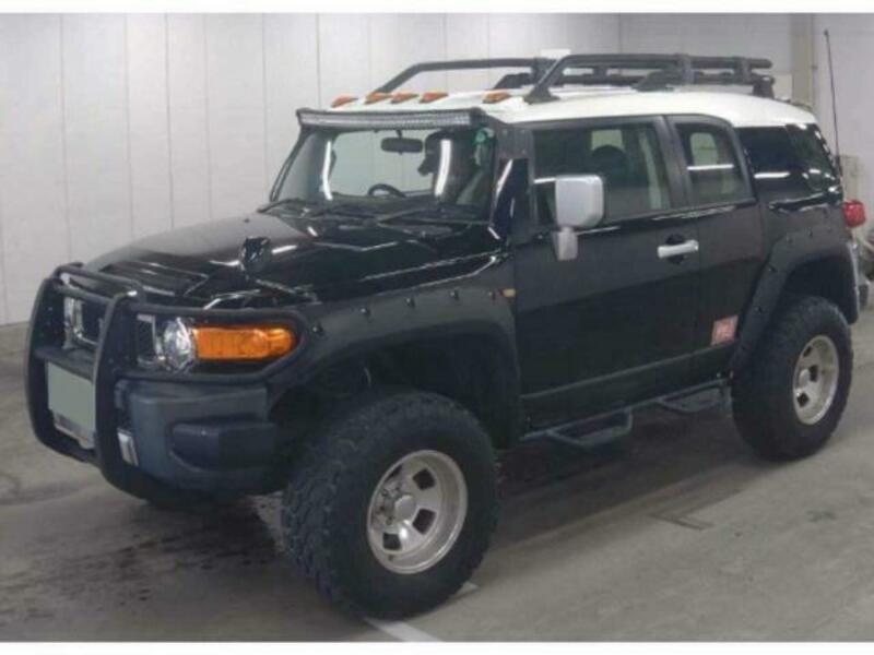 TOYOTA FJ CRUISER