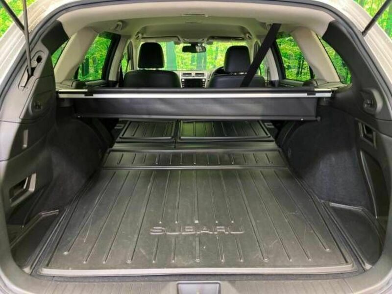 LEGACY OUTBACK