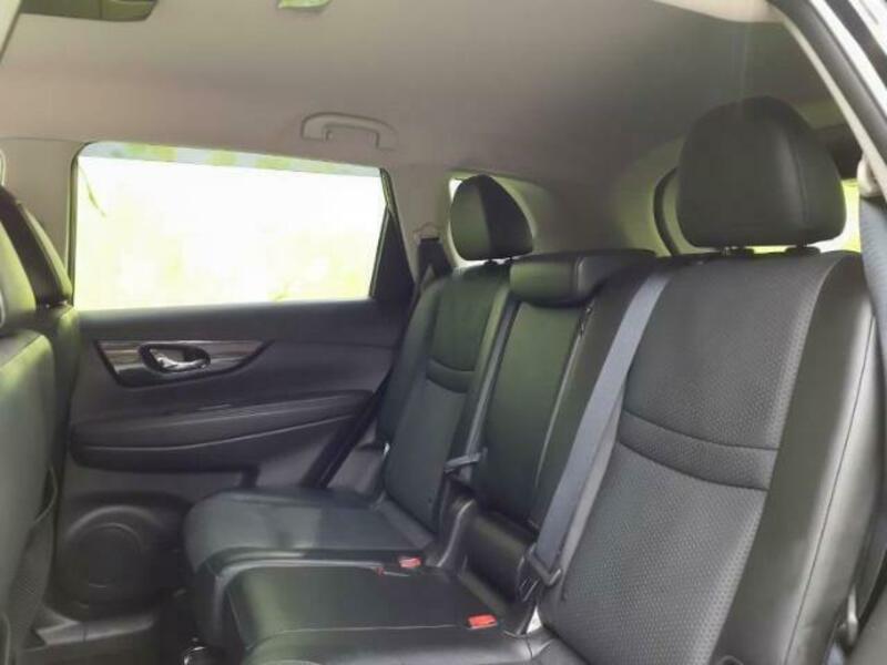 X-TRAIL