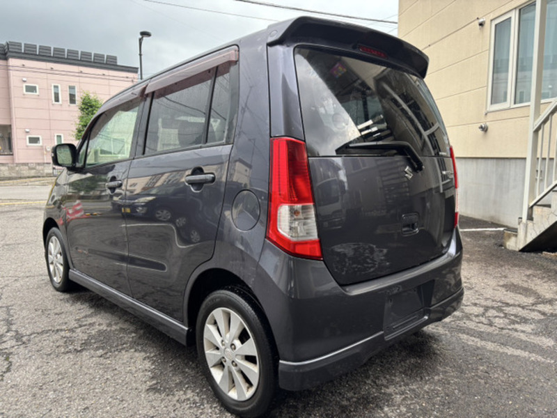 WAGON R