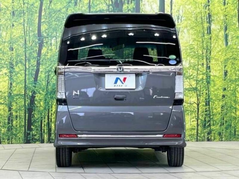 N BOX CUSTOM