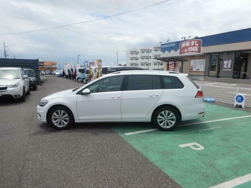 GOLF VARIANT
