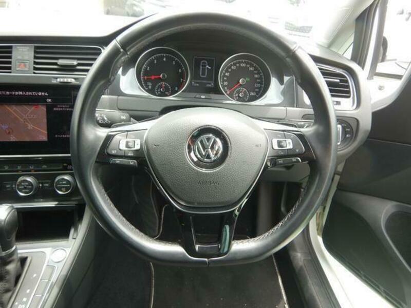 GOLF VARIANT