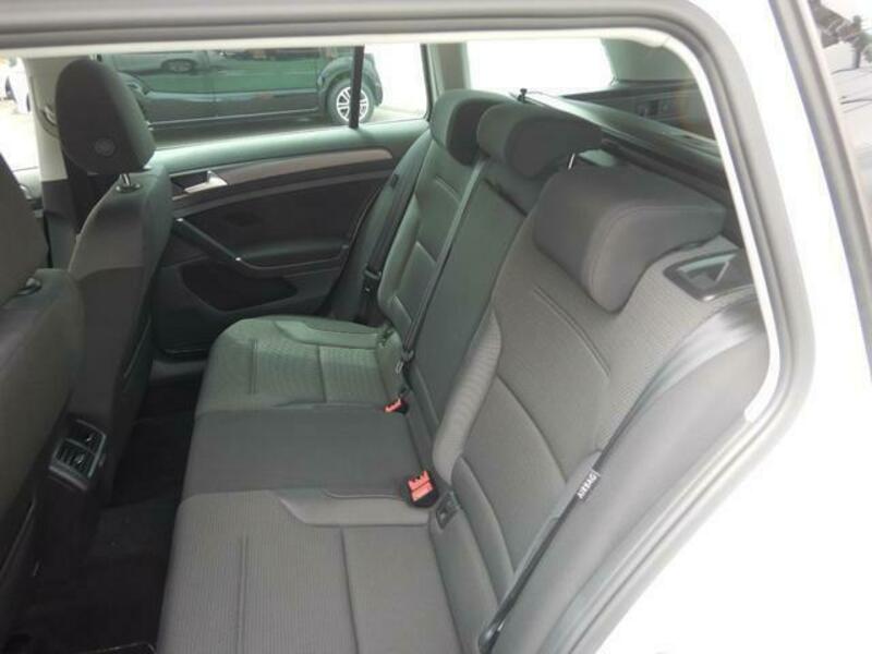 GOLF VARIANT