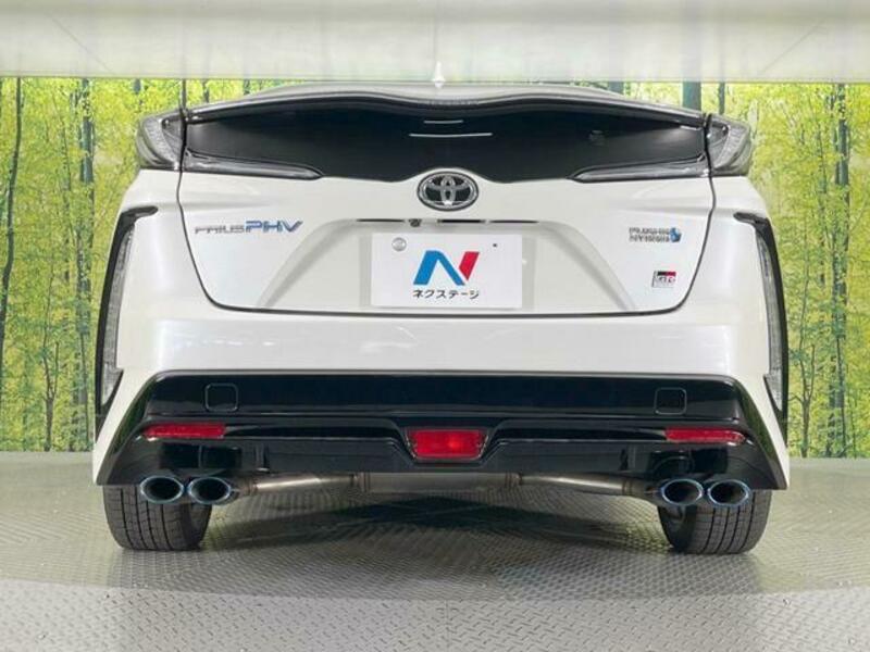 PRIUS PHV