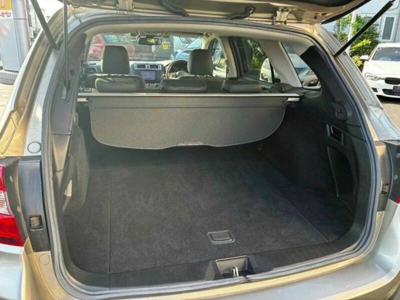 LEGACY OUTBACK