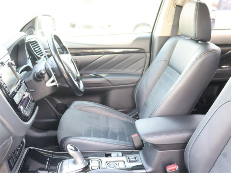 OUTLANDER PHEV